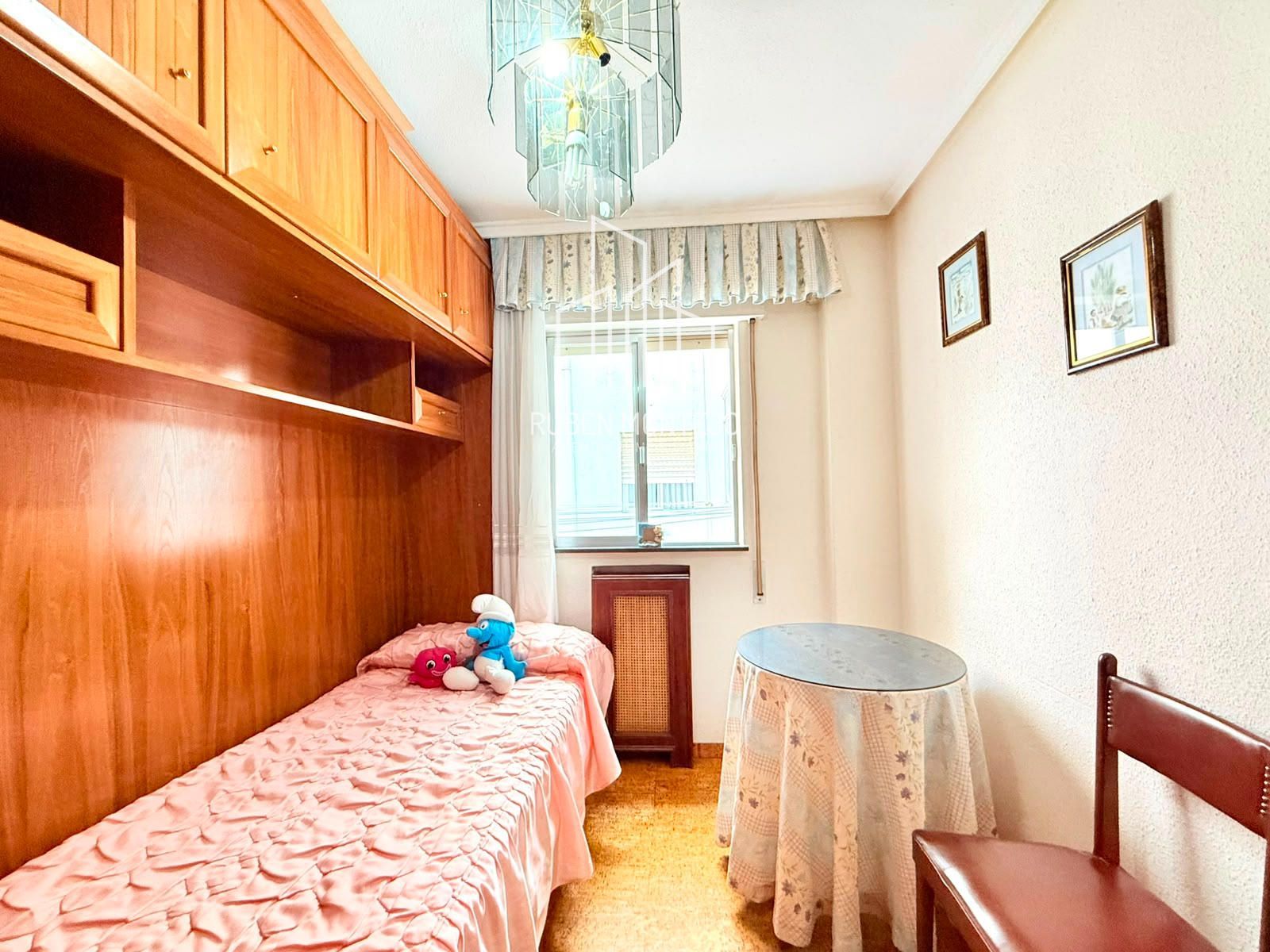 Luminosa vivienda junto Avenida de Villamayor - Foto 20
