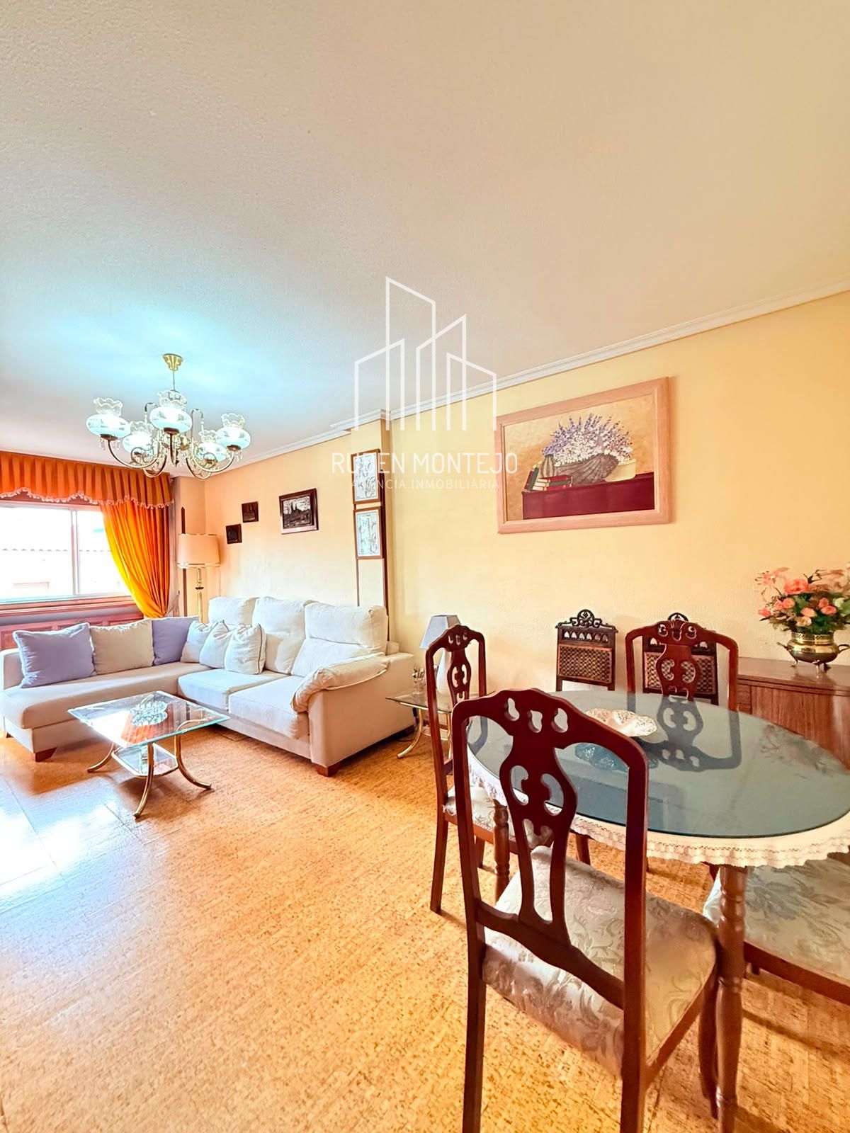 Luminosa vivienda junto Avenida de Villamayor - Foto 35