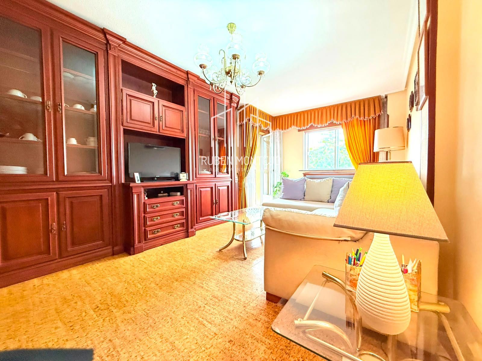 Luminosa vivienda junto Avenida de Villamayor - Foto 40