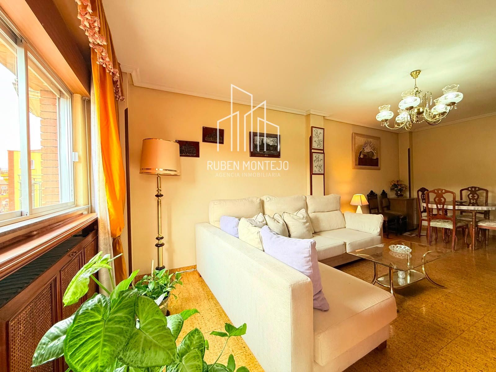 Luminosa vivienda junto Avenida de Villamayor - Foto 43