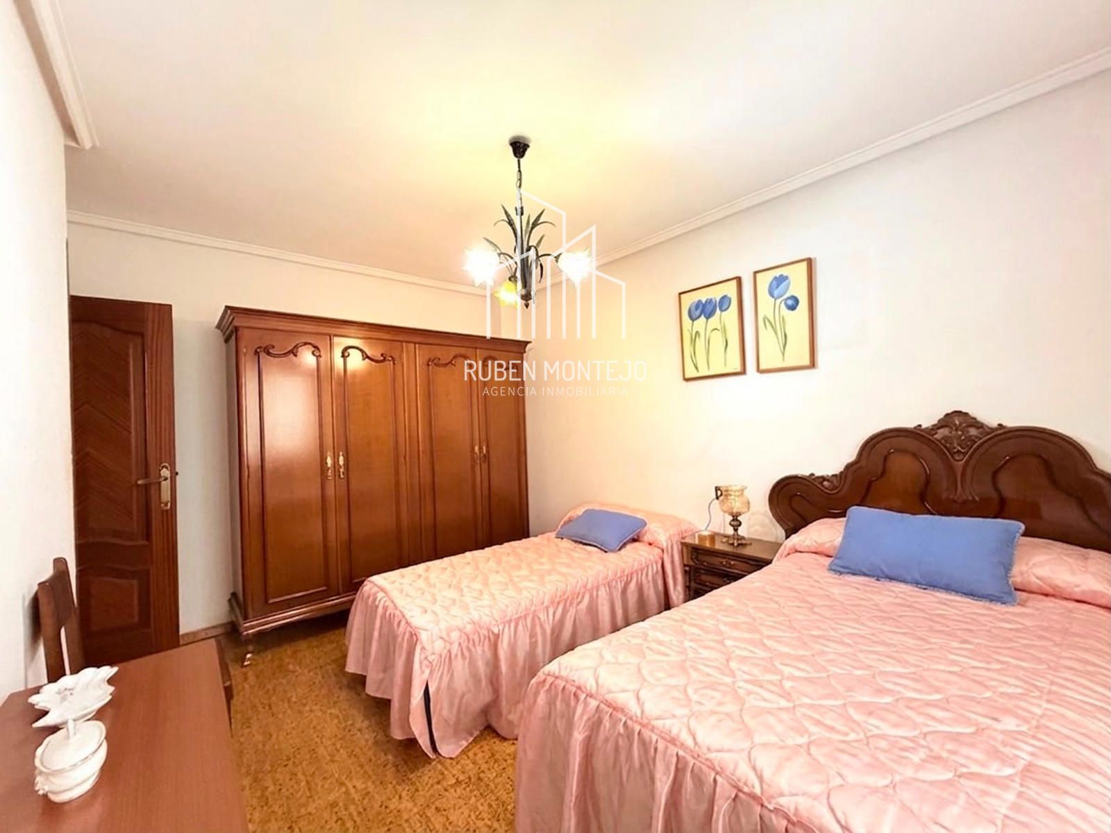 Luminosa vivienda junto Avenida de Villamayor - Foto 26