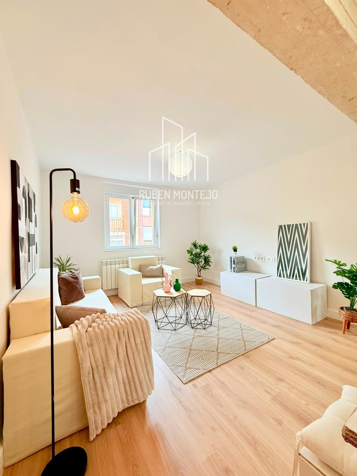 salón - Luminosa Vivienda Totalmente Reformada
