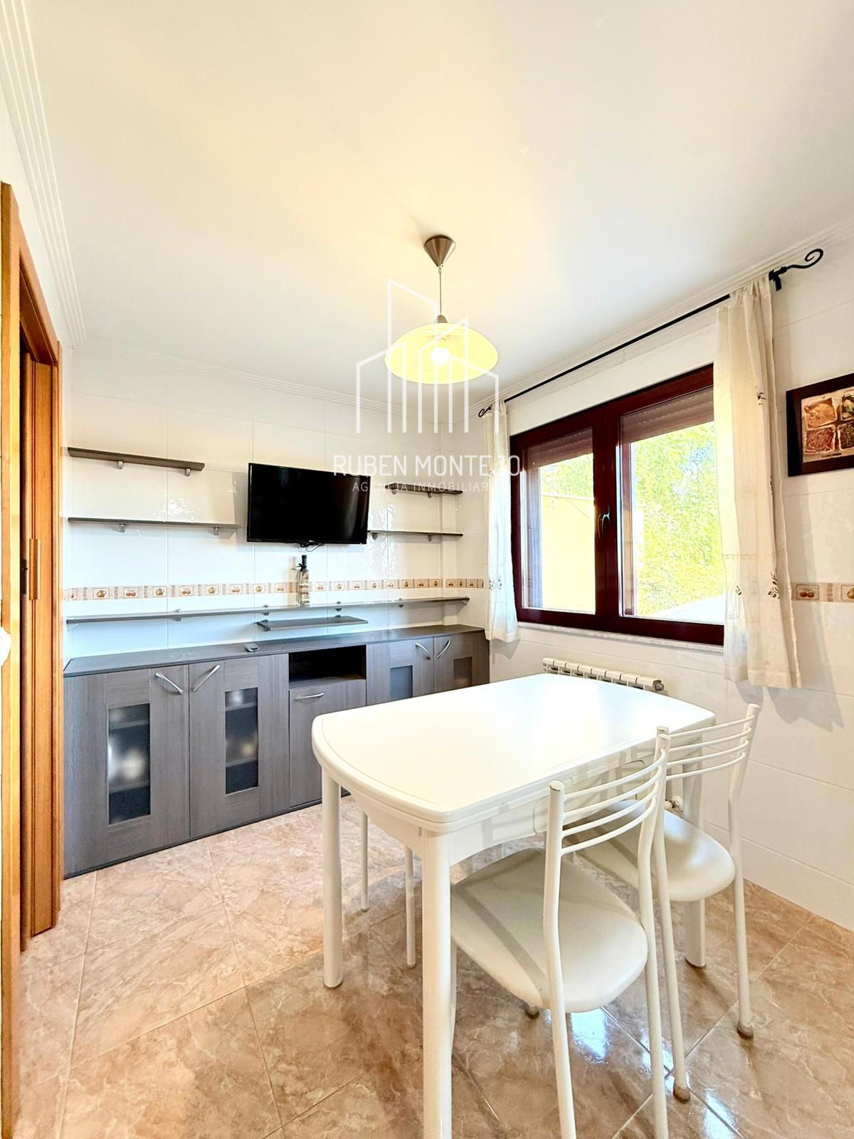 cocina - Impecable Chalet para entrar a vivir
