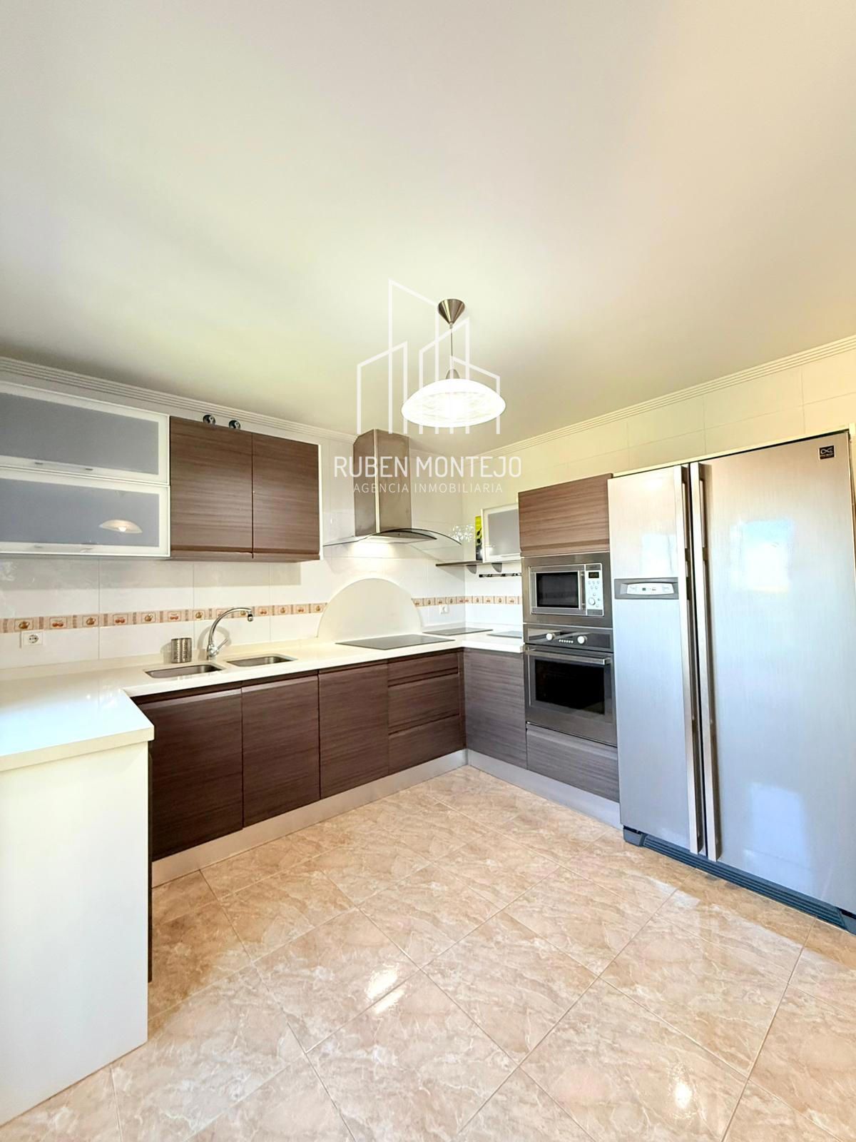 cocina - Impecable Chalet para entrar a vivir