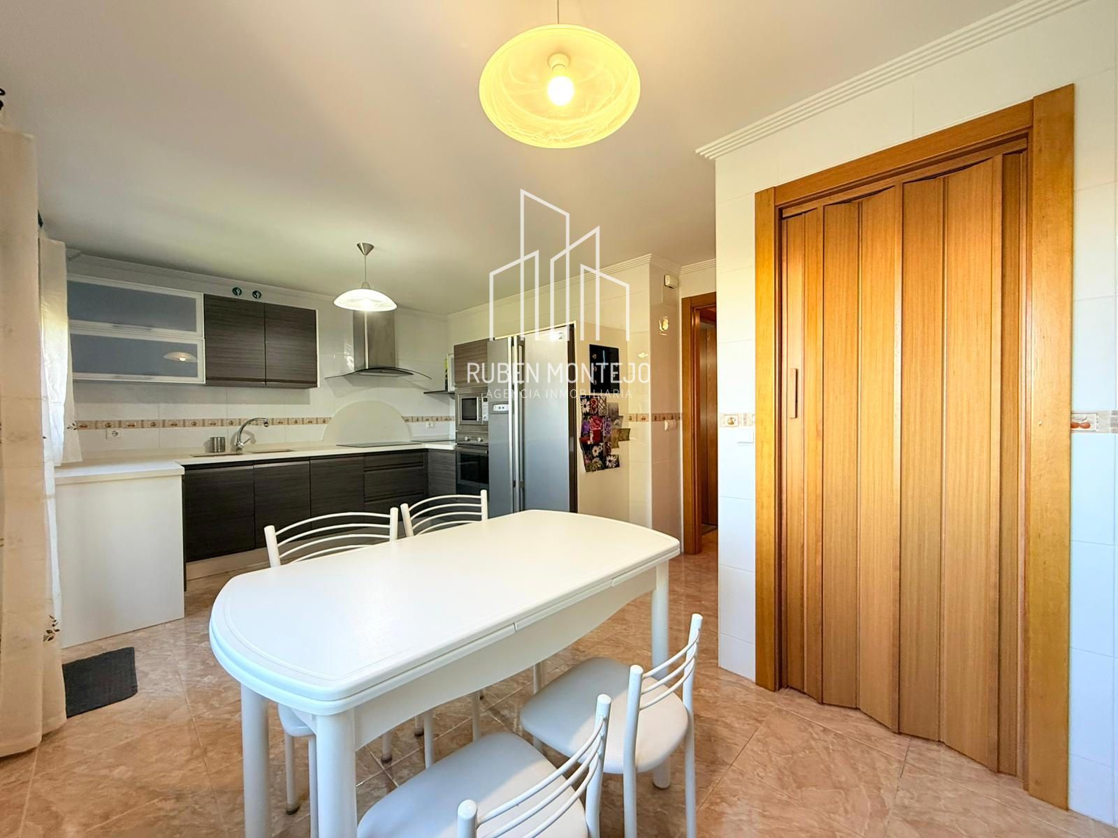 cocina - Impecable Chalet para entrar a vivir
