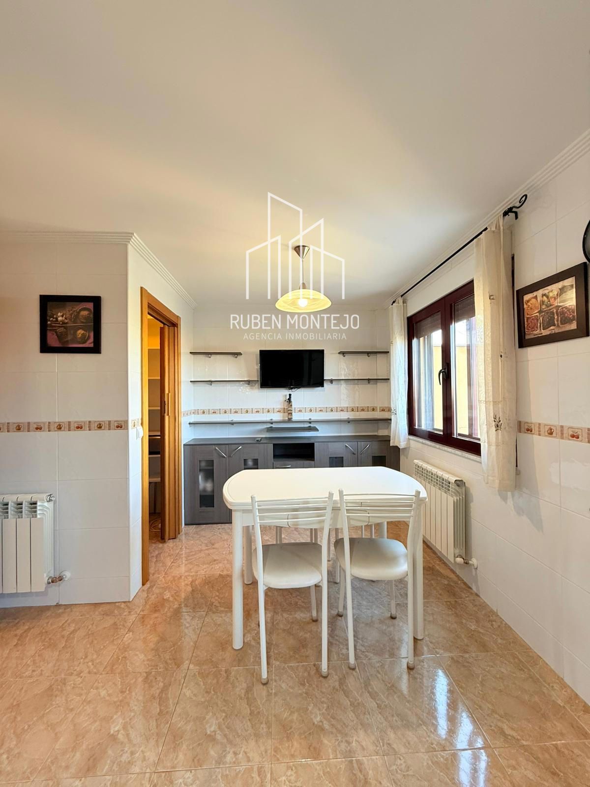cocina - Impecable Chalet para entrar a vivir