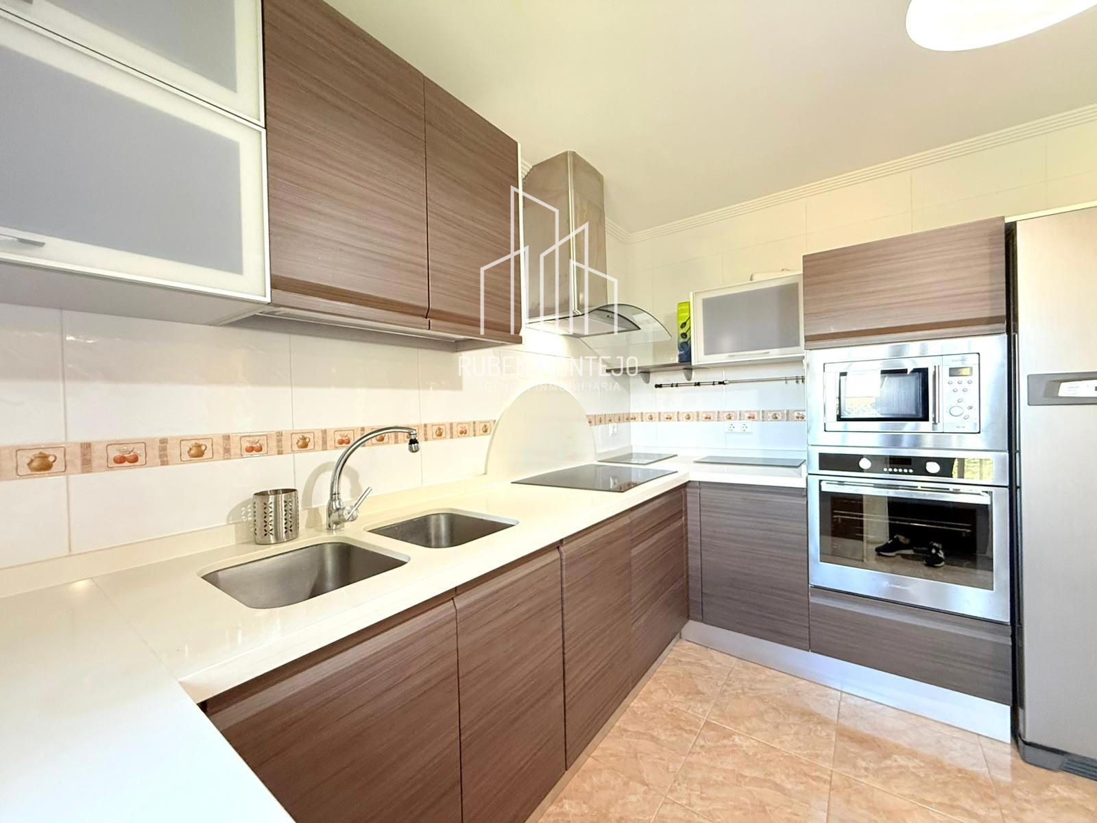 cocina - Impecable Chalet para entrar a vivir