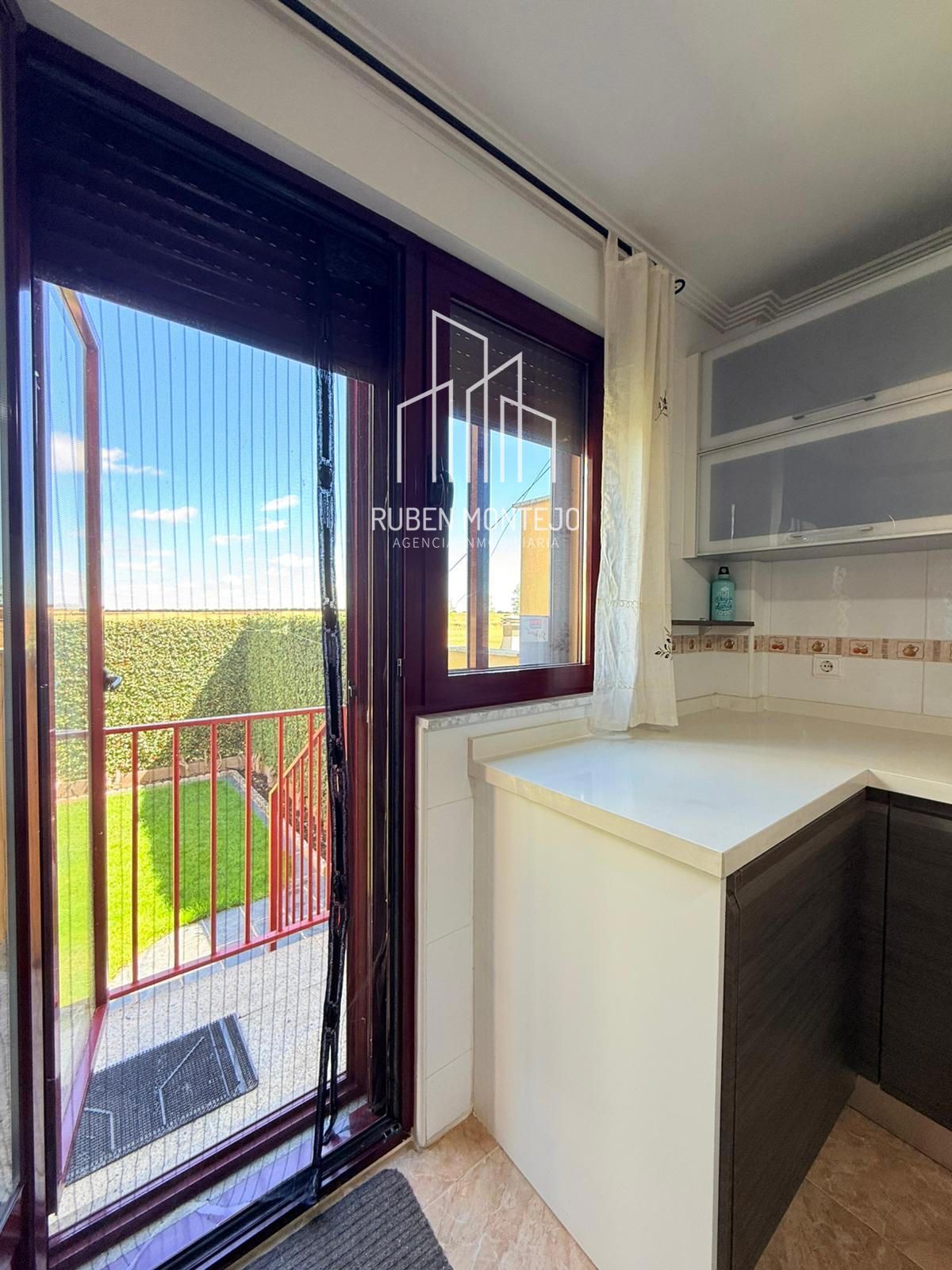 jardín - Impecable Chalet para entrar a vivir