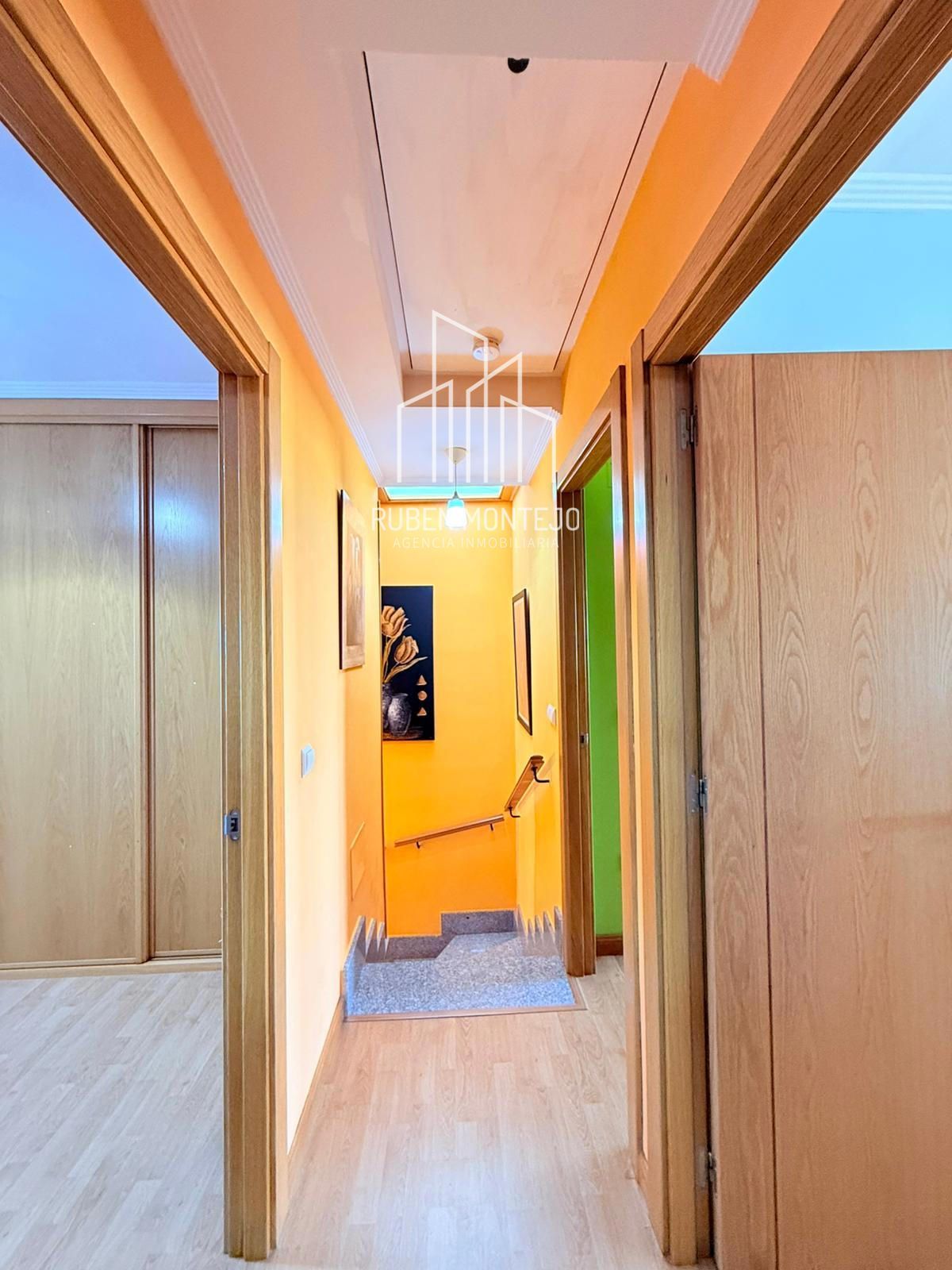escalera - Impecable Chalet para entrar a vivir