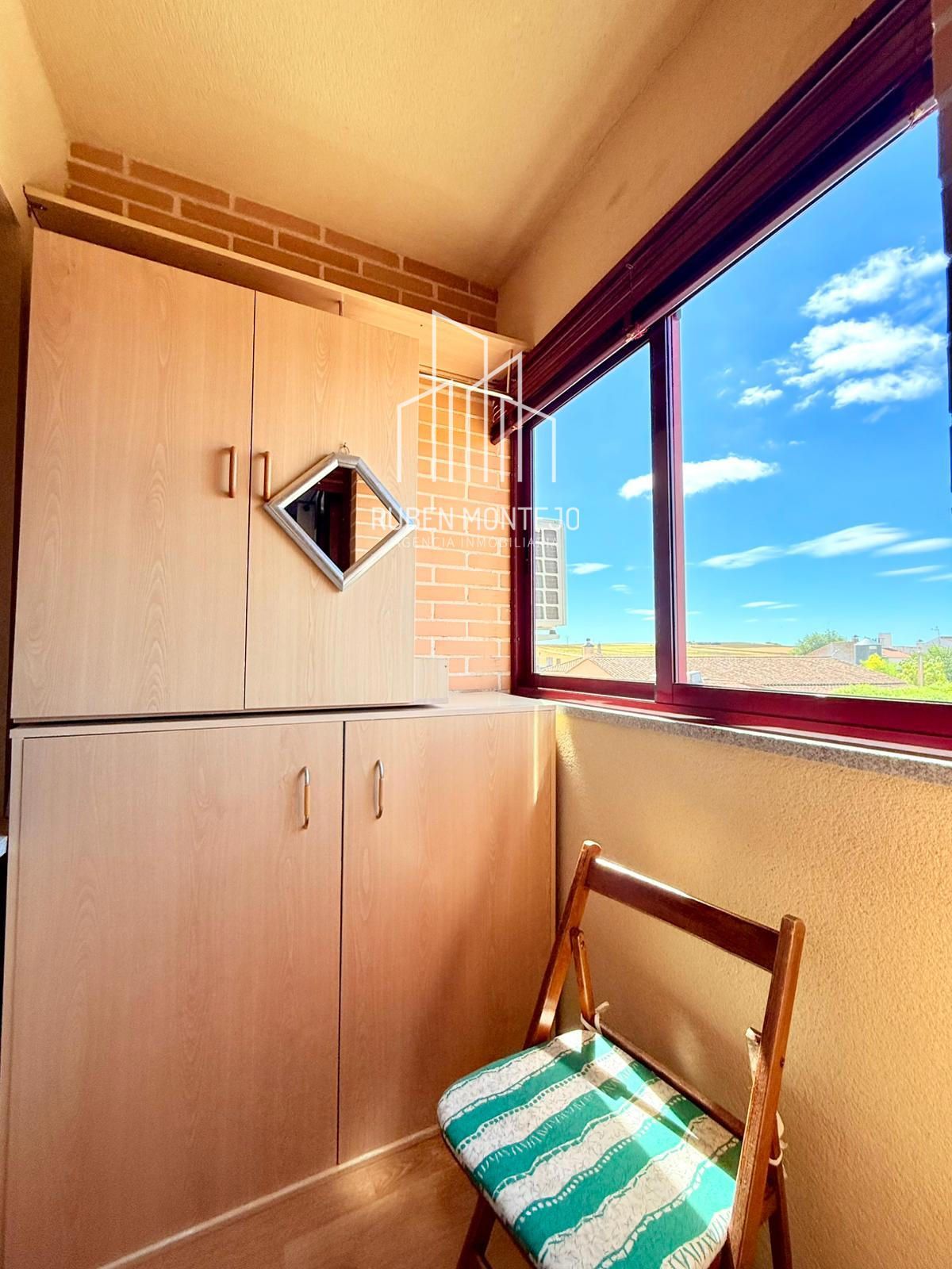 balcón - Impecable Chalet para entrar a vivir