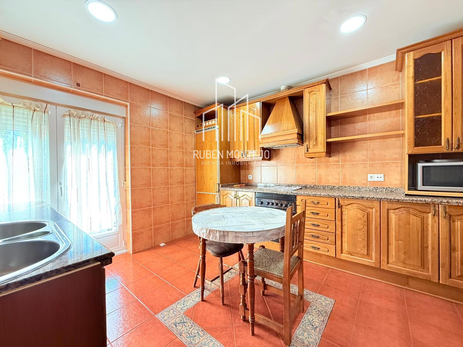 cocina - Piso en alquiler en Salamanca (Pizarrales)