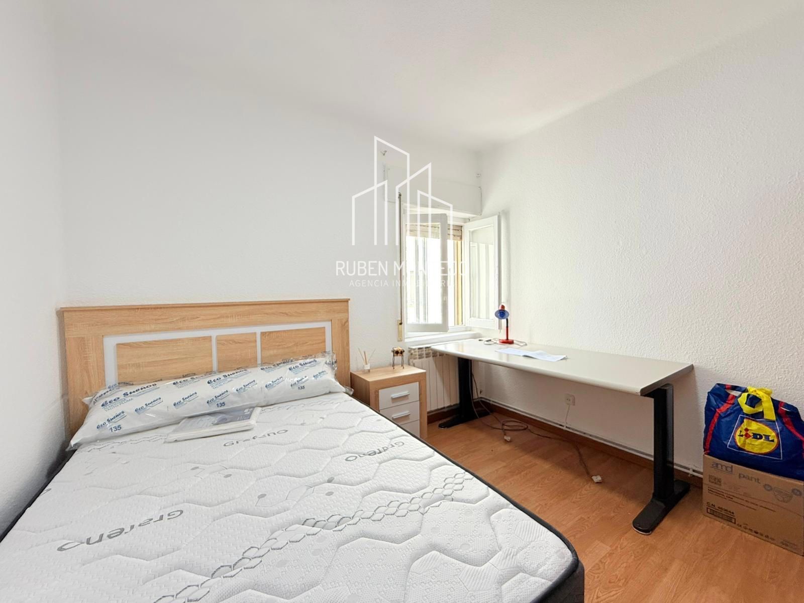 dormitorio 1 - Habitación en piso compartido junto Campus Universitario