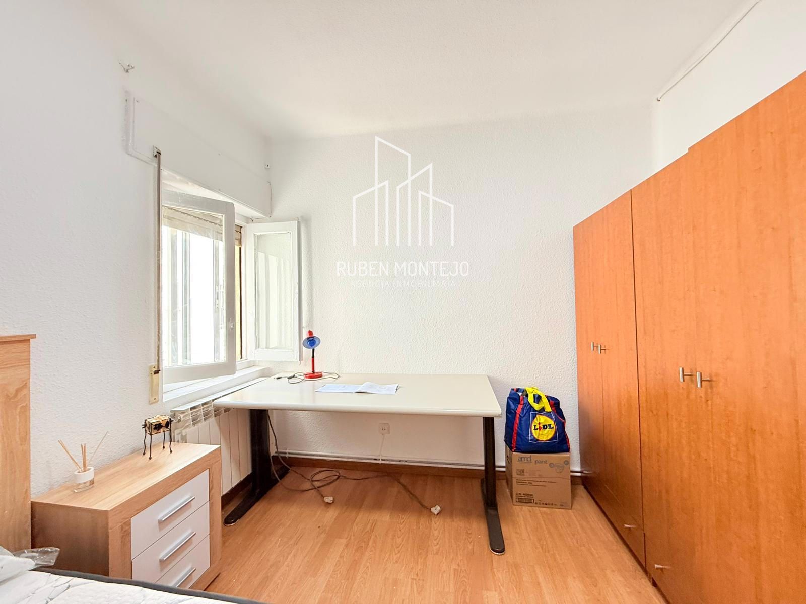 dormitorio 1 - Habitación en piso compartido junto Campus Universitario
