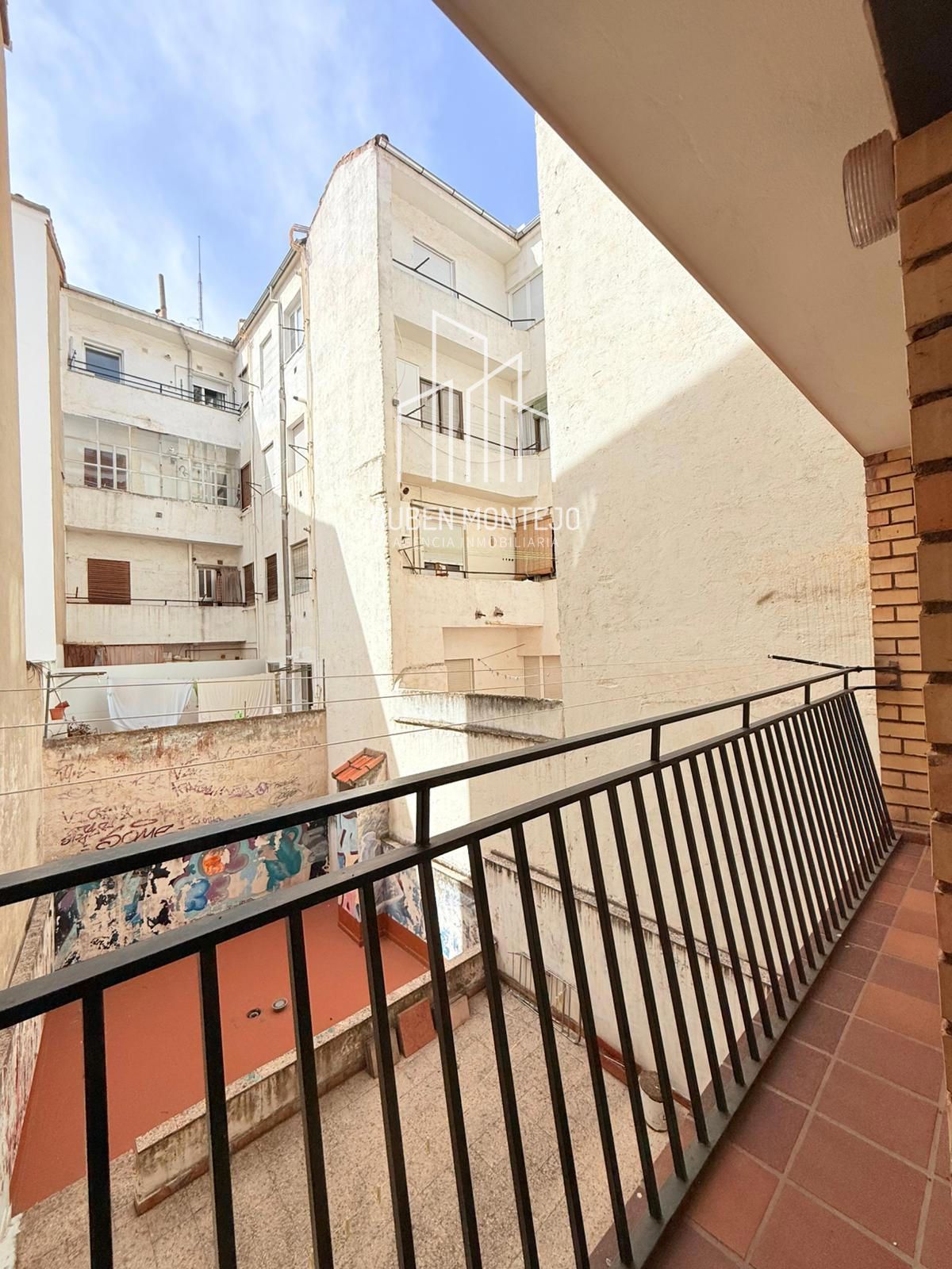 balcón - Luminosa vivienda en Fernando de la Peña
