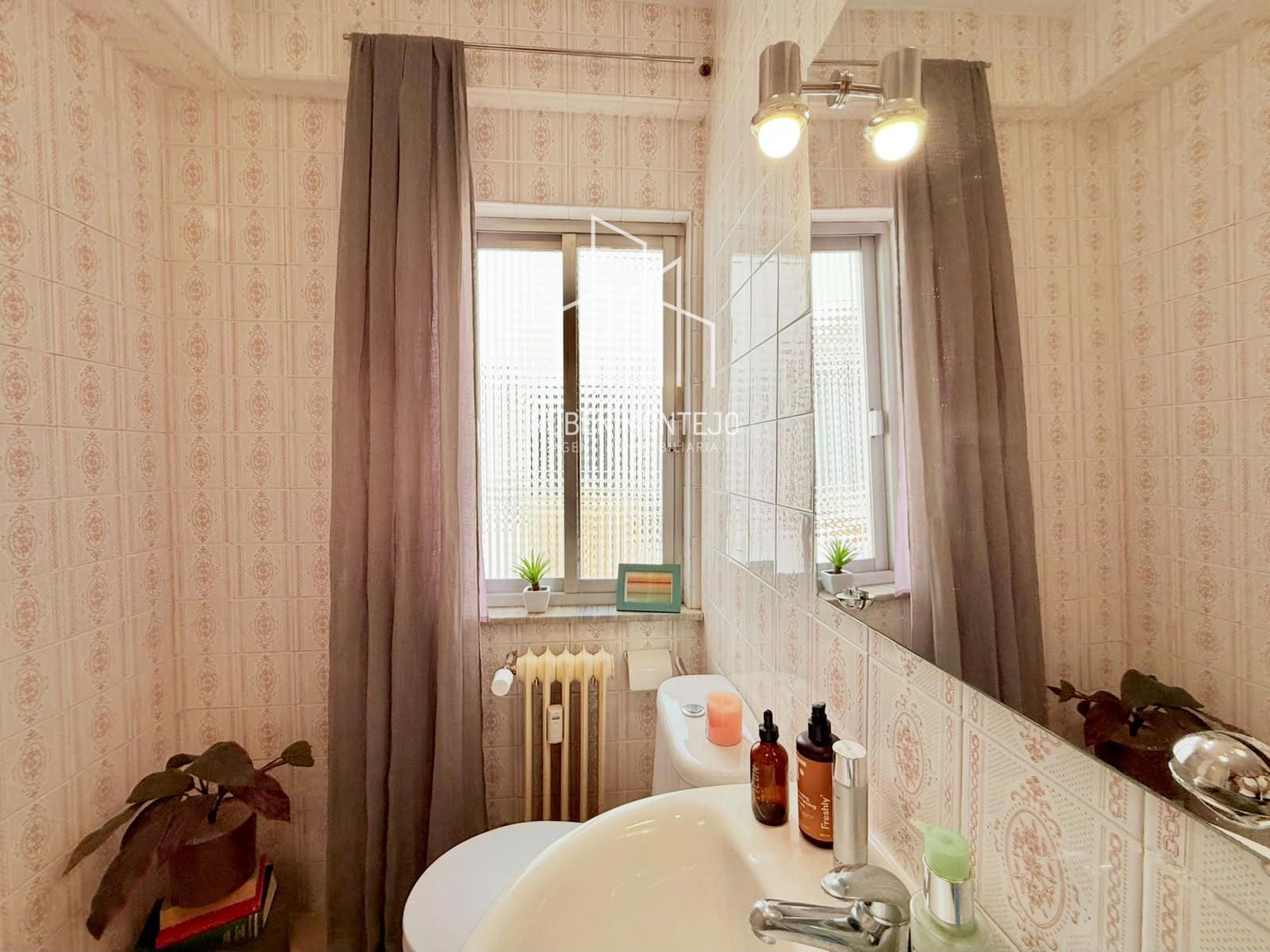 Baño - Luminosa vivienda junto Avenida de Villamayor