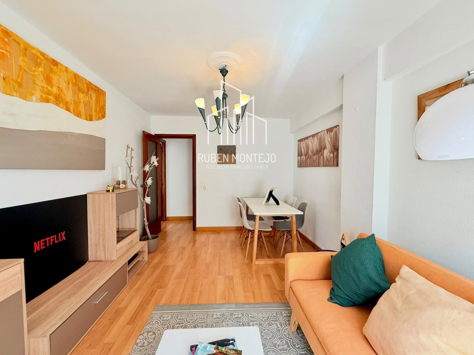 Salón - Luminosa vivienda junto Avenida de Villamayor