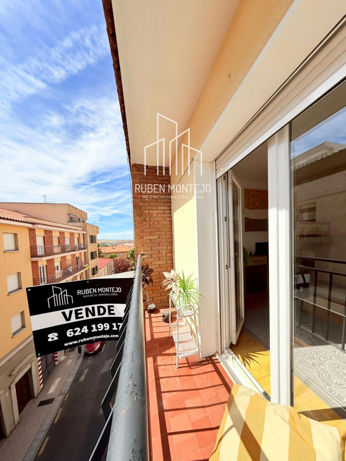 Balcón - Luminosa vivienda junto Avenida de Villamayor