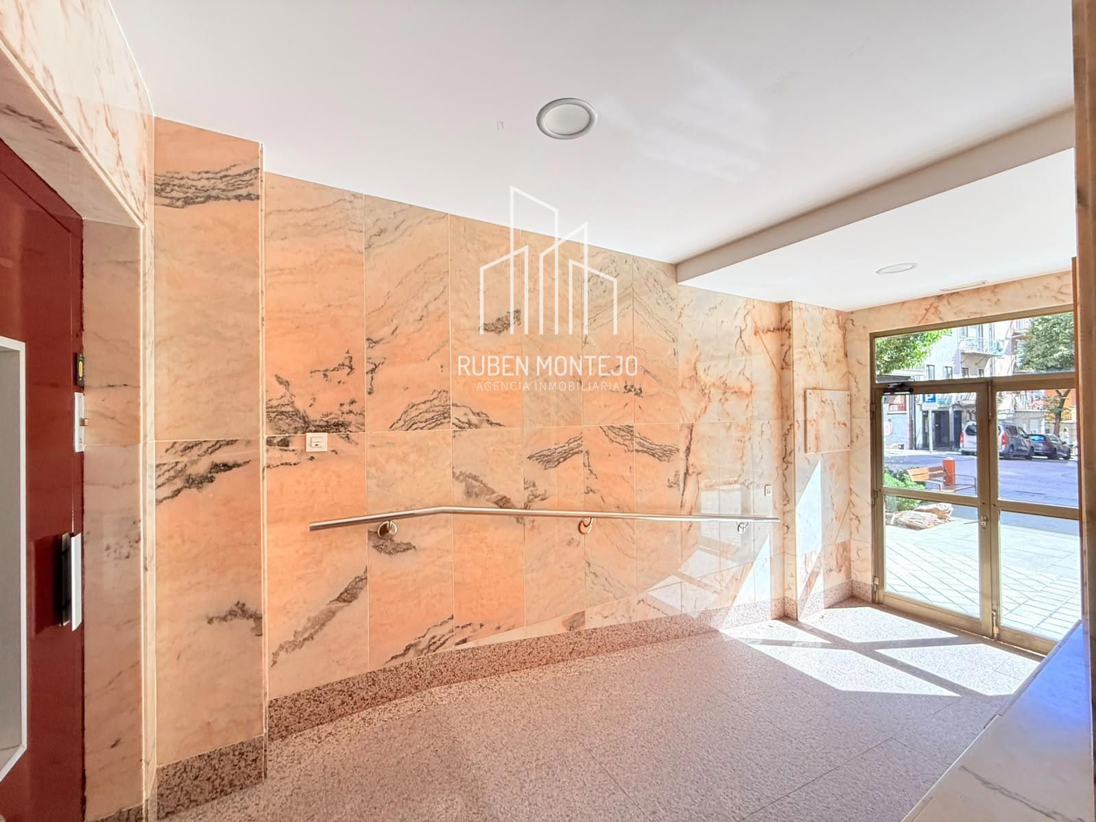 zonas comunes - LUMINOSA VIVIENDA TODA EXTERIOR