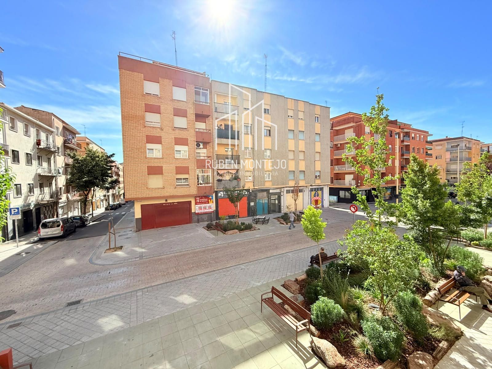 vistas - LUMINOSA VIVIENDA TODA EXTERIOR