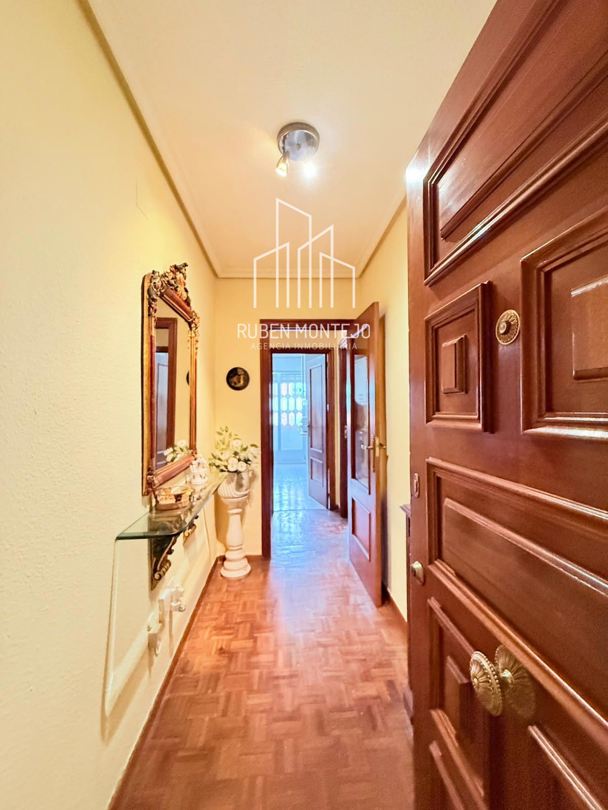 entrada - LUMINOSA VIVIENDA TOTALMENTE EXTERIOR