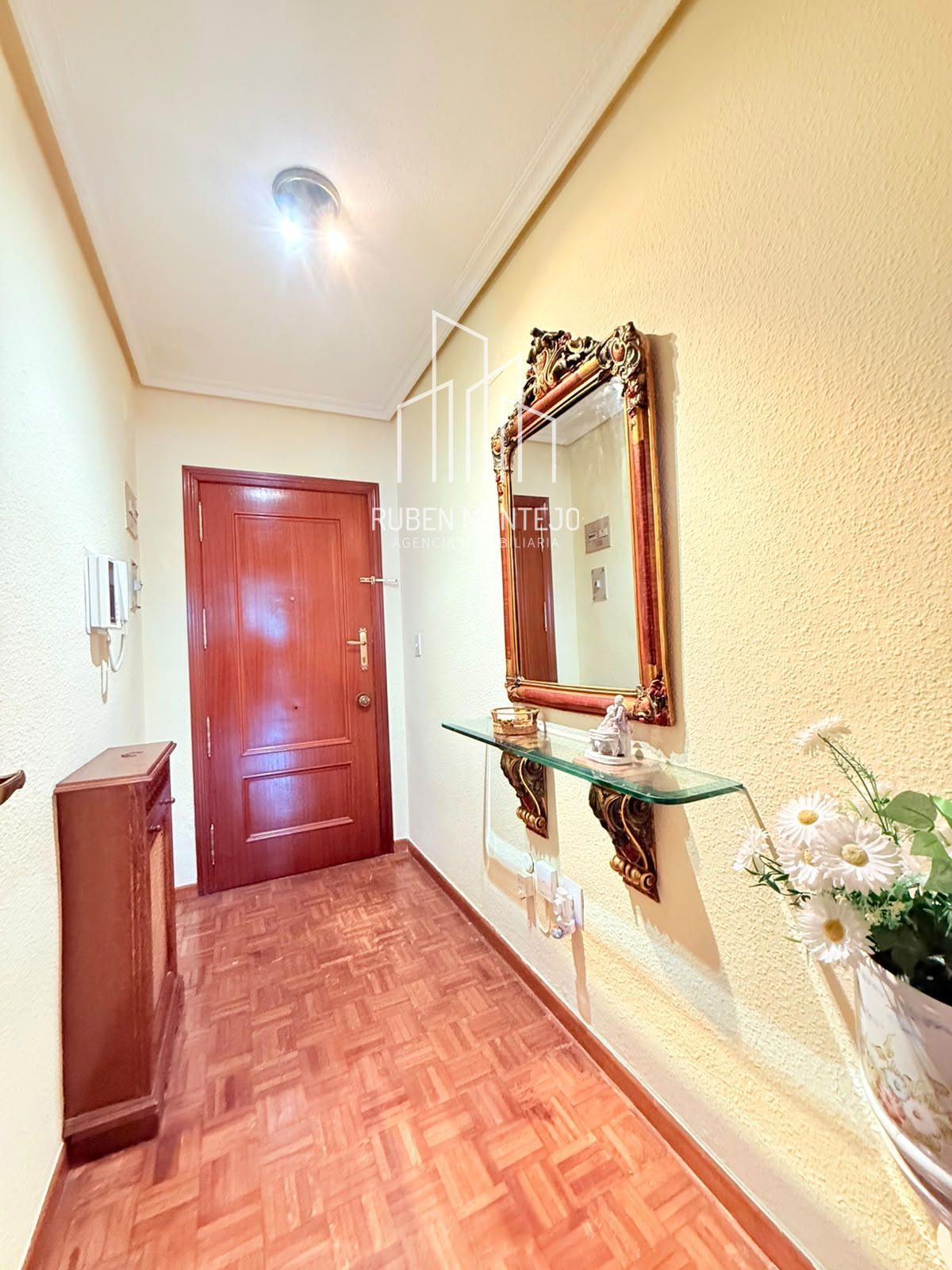 entrada - LUMINOSA VIVIENDA TOTALMENTE EXTERIOR