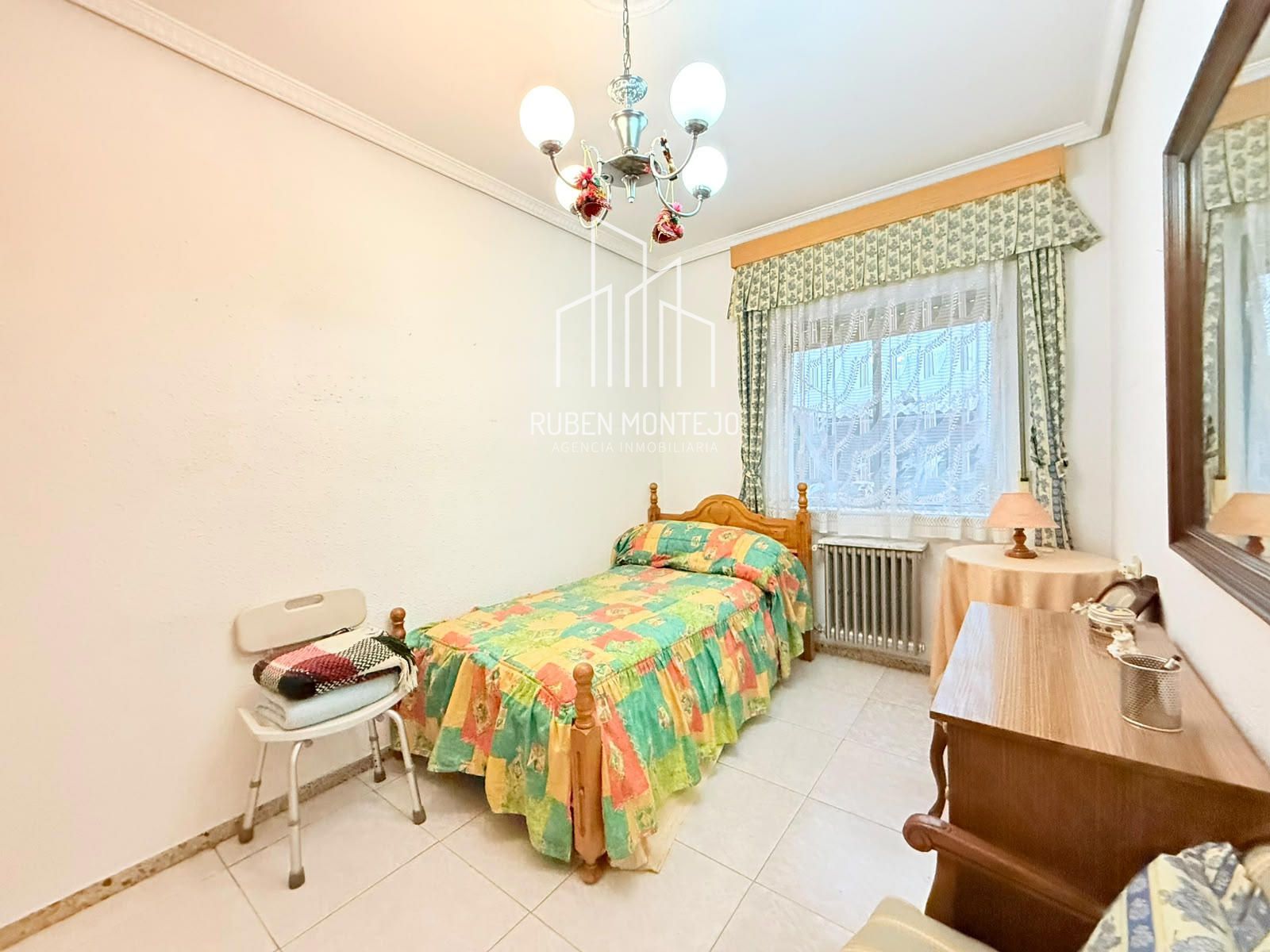 Dormitorio 4 - AMPLIA VIVIENDA EN PRIMER TRAMO AV VILLAMAYOR