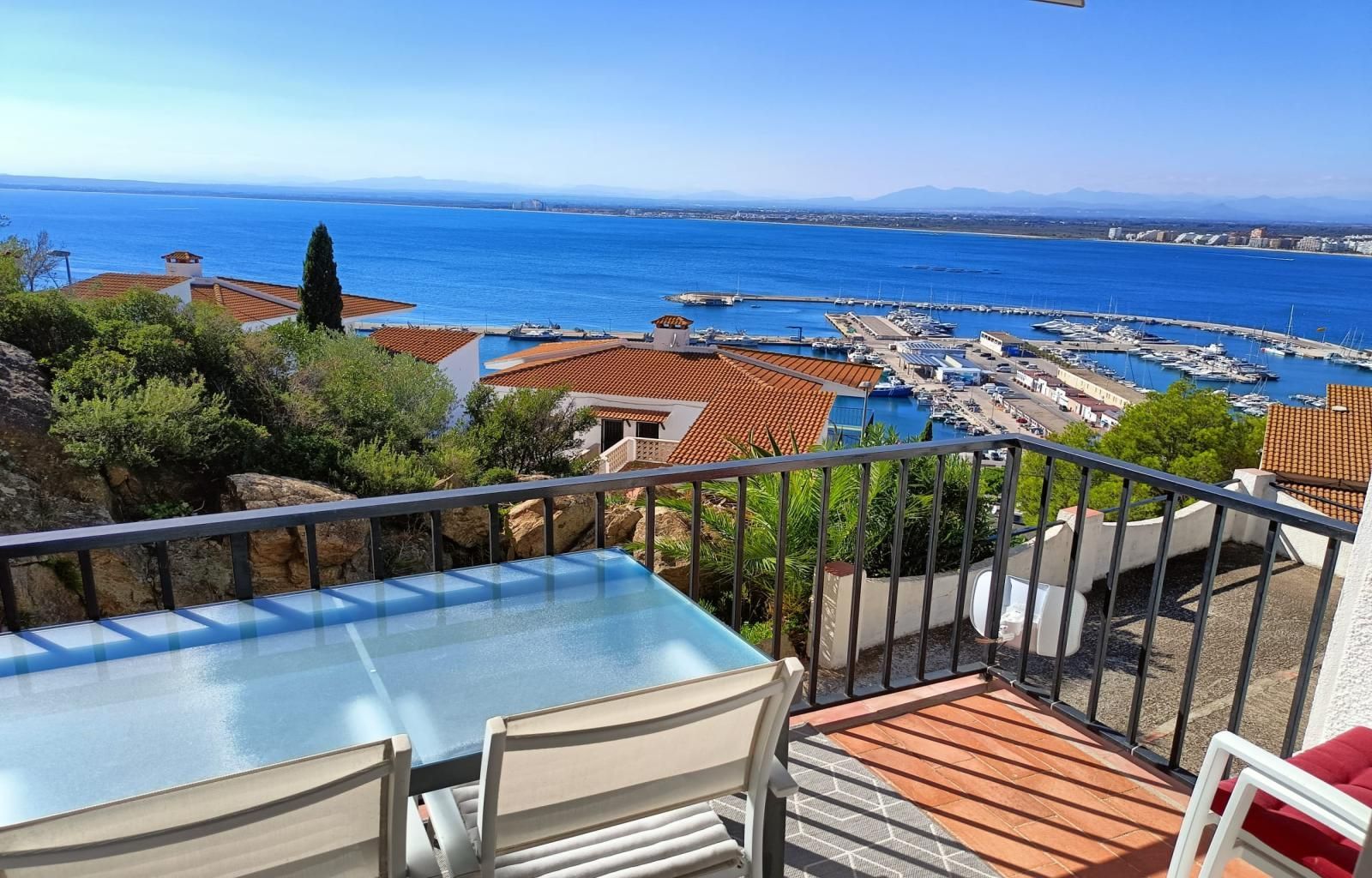 Apartamento en venta Roses, Girona. Ref: 3679. Immo Rubi Julia