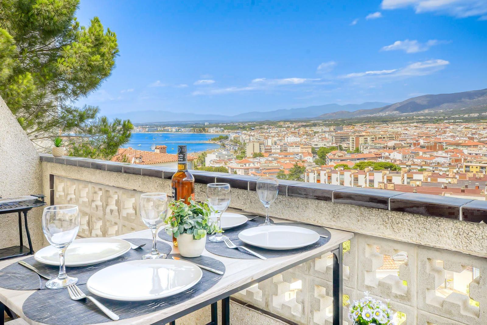 Wohnung zu verkaufen Roses, Girona. Ref: 3884. Immo Rubi Julia