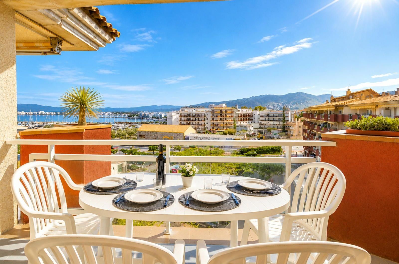 Wohnung zu verkaufen Roses, Girona. Ref: 3955. Immo Rubi Julia
