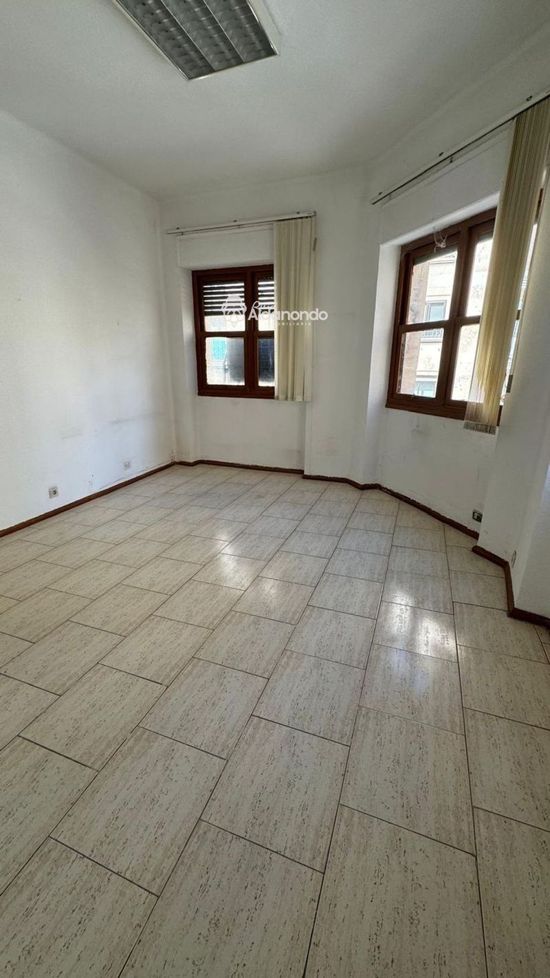 Oficina en alquiler Salamanca. Ref: 1054. Inmobiliaria Ruiz Aldanondo