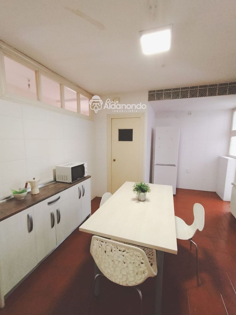 Piso en alquiler Salamanca. Ref: 1087. Inmobiliaria Ruiz Aldanondo