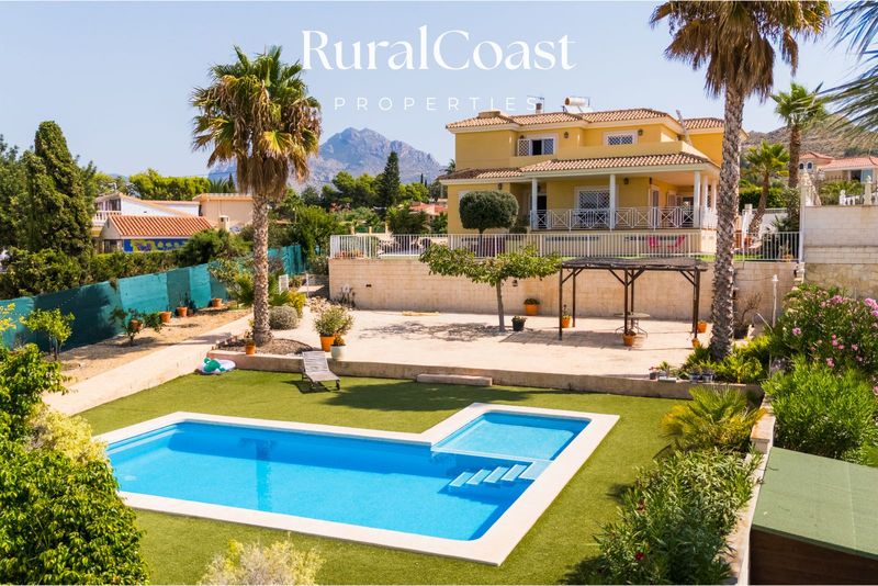 Detached Villa for sale Busot, Alicante. Ref: 6870. Ruralcoast Properties