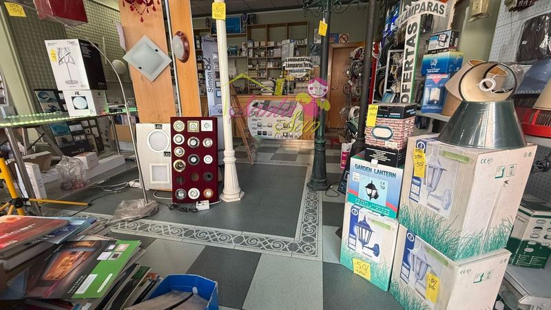 Local Comercial en alquiler Salamanca. Ref: 5271. Inmobiliaria Santasan