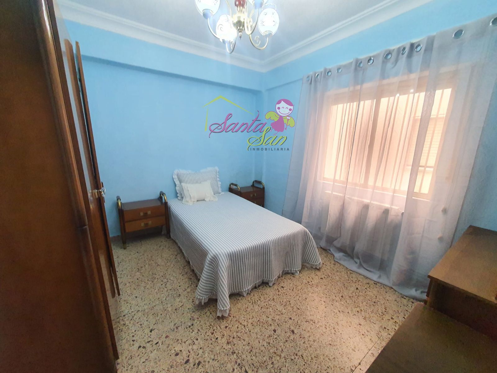 SE VENDE PISO JUNTO PUERTA ZAMORA