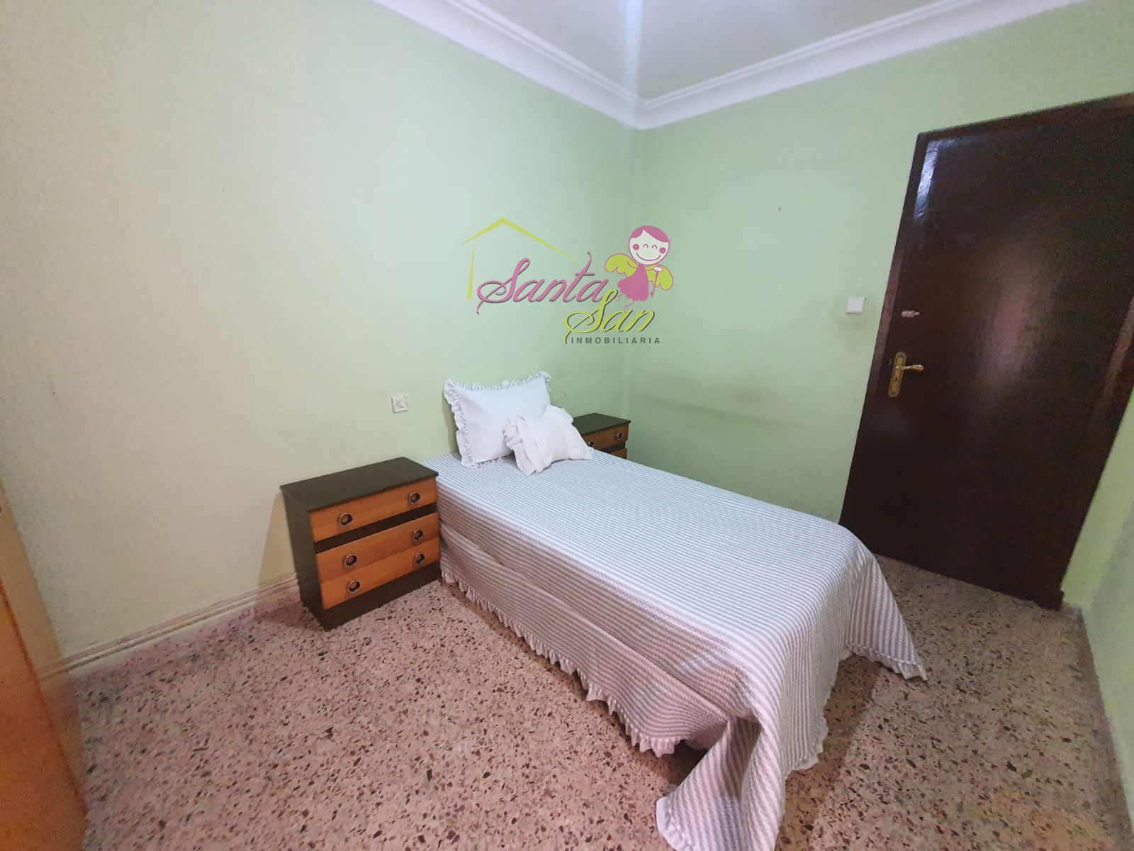 SE VENDE PISO JUNTO PUERTA ZAMORA
