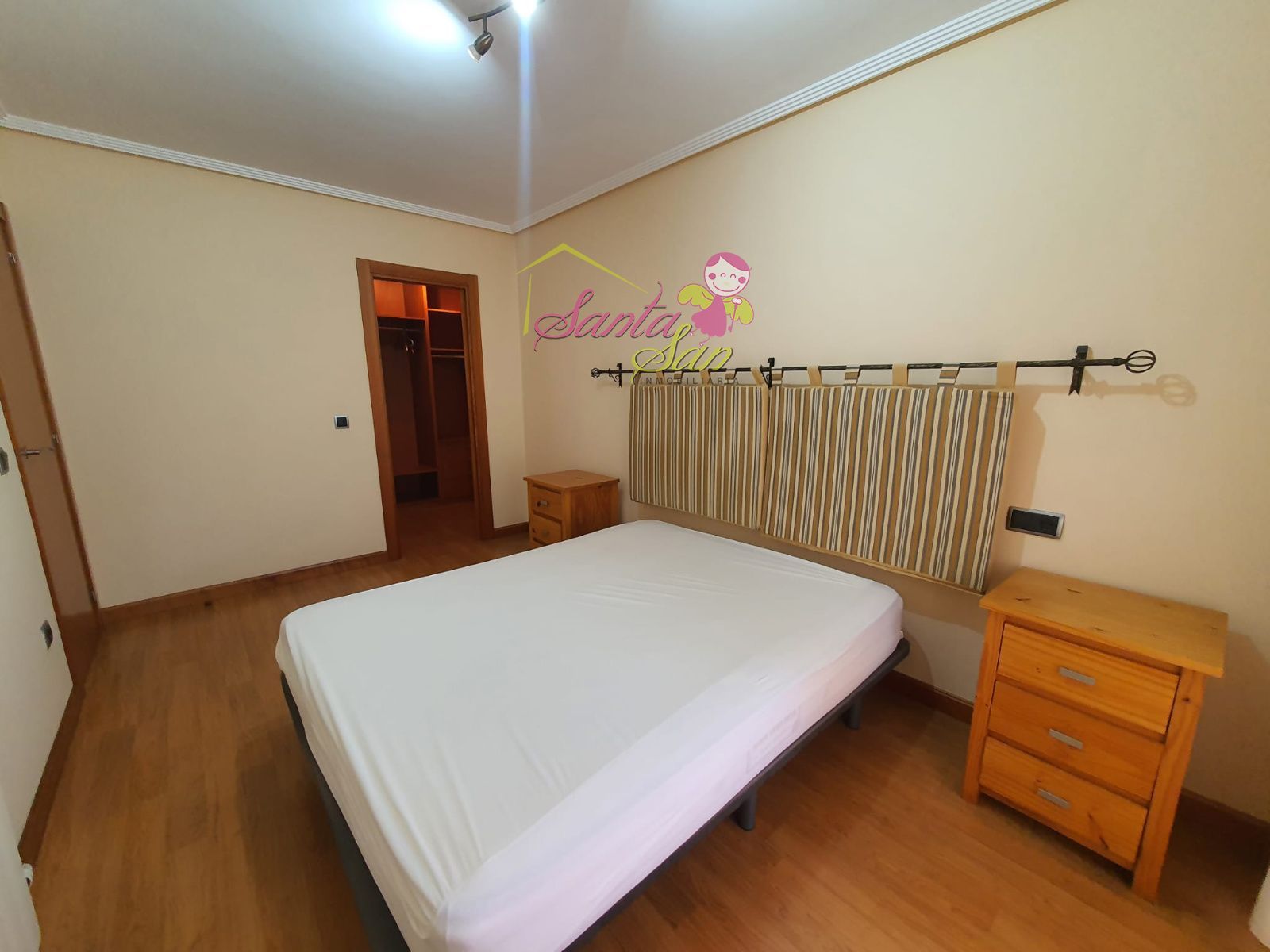 SE VENDE PRECISO APARTAMENTO EN VILLARES