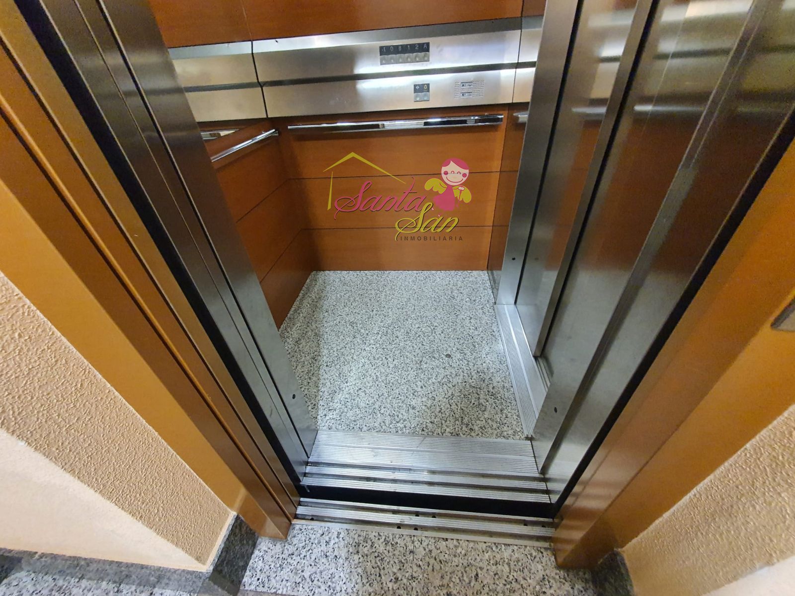 SE VENDE PRECISO APARTAMENTO EN VILLARES