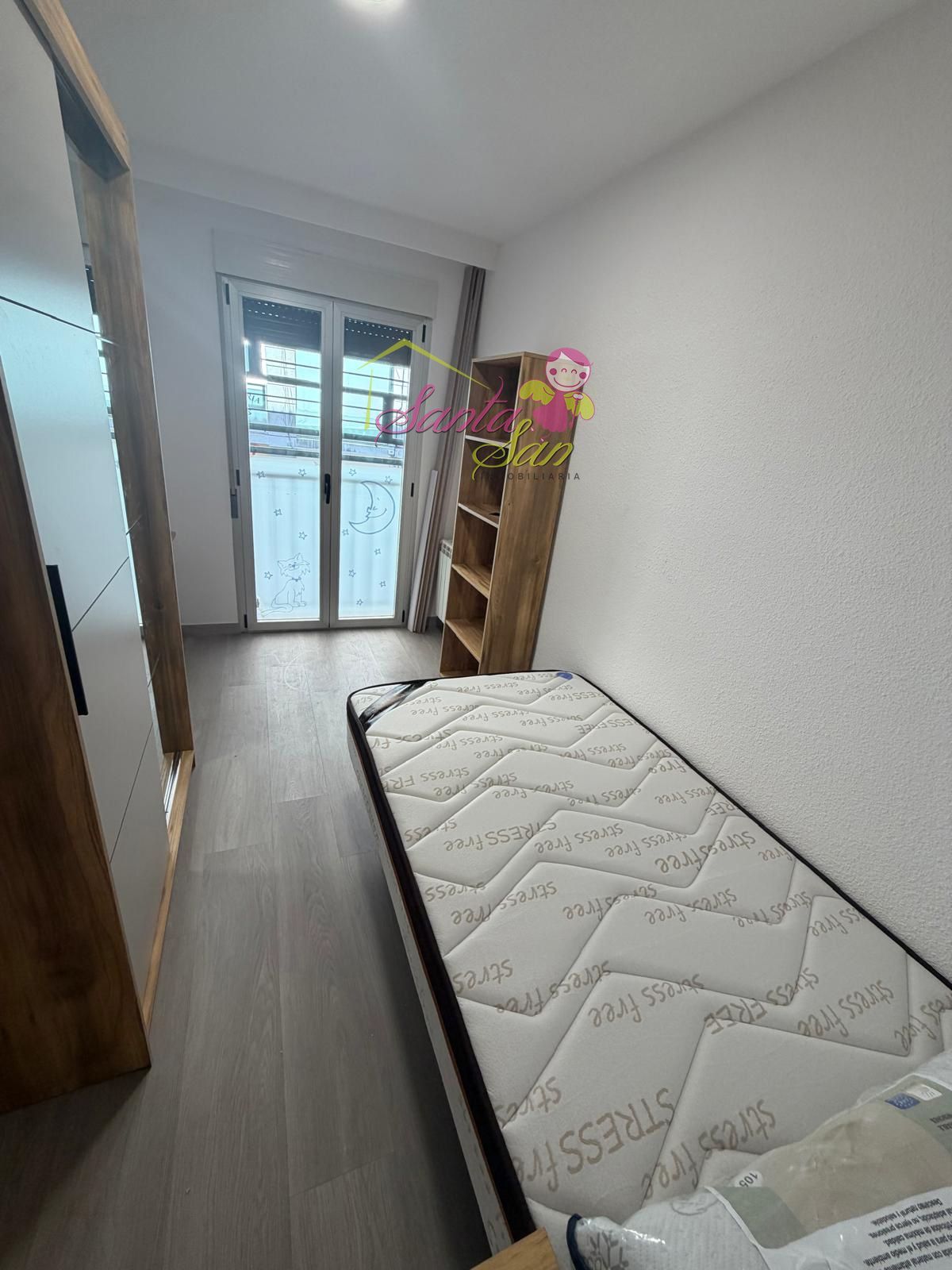 SE ALQUILA PISO DE 4 HABITACIONES. ALQUILER ESTUDIANTES. TODOS LOS GASTOS INCLUIDOS