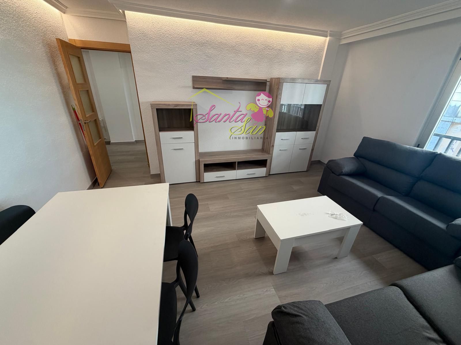 SE ALQUILA PISO DE 4 HABITACIONES. ALQUILER ESTUDIANTES. TODOS LOS GASTOS INCLUIDOS