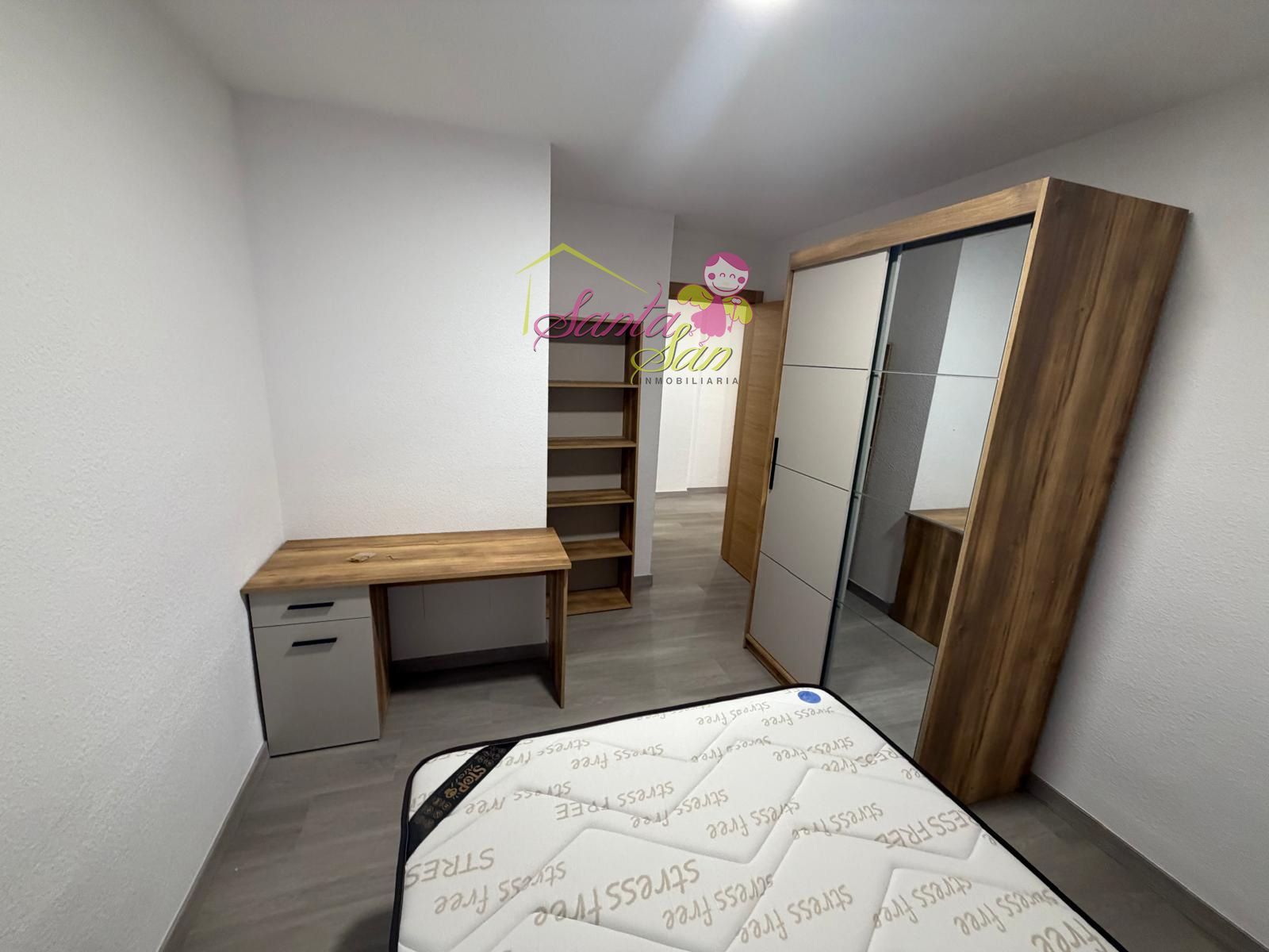 SE ALQUILA PISO DE 4 HABITACIONES. ALQUILER ESTUDIANTES. TODOS LOS GASTOS INCLUIDOS