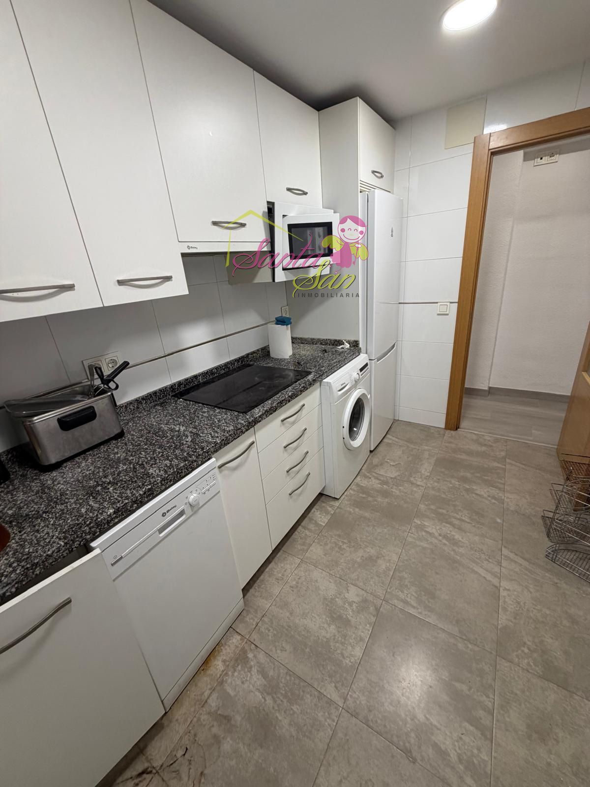 SE ALQUILA PISO DE 4 HABITACIONES. ALQUILER ESTUDIANTES. TODOS LOS GASTOS INCLUIDOS