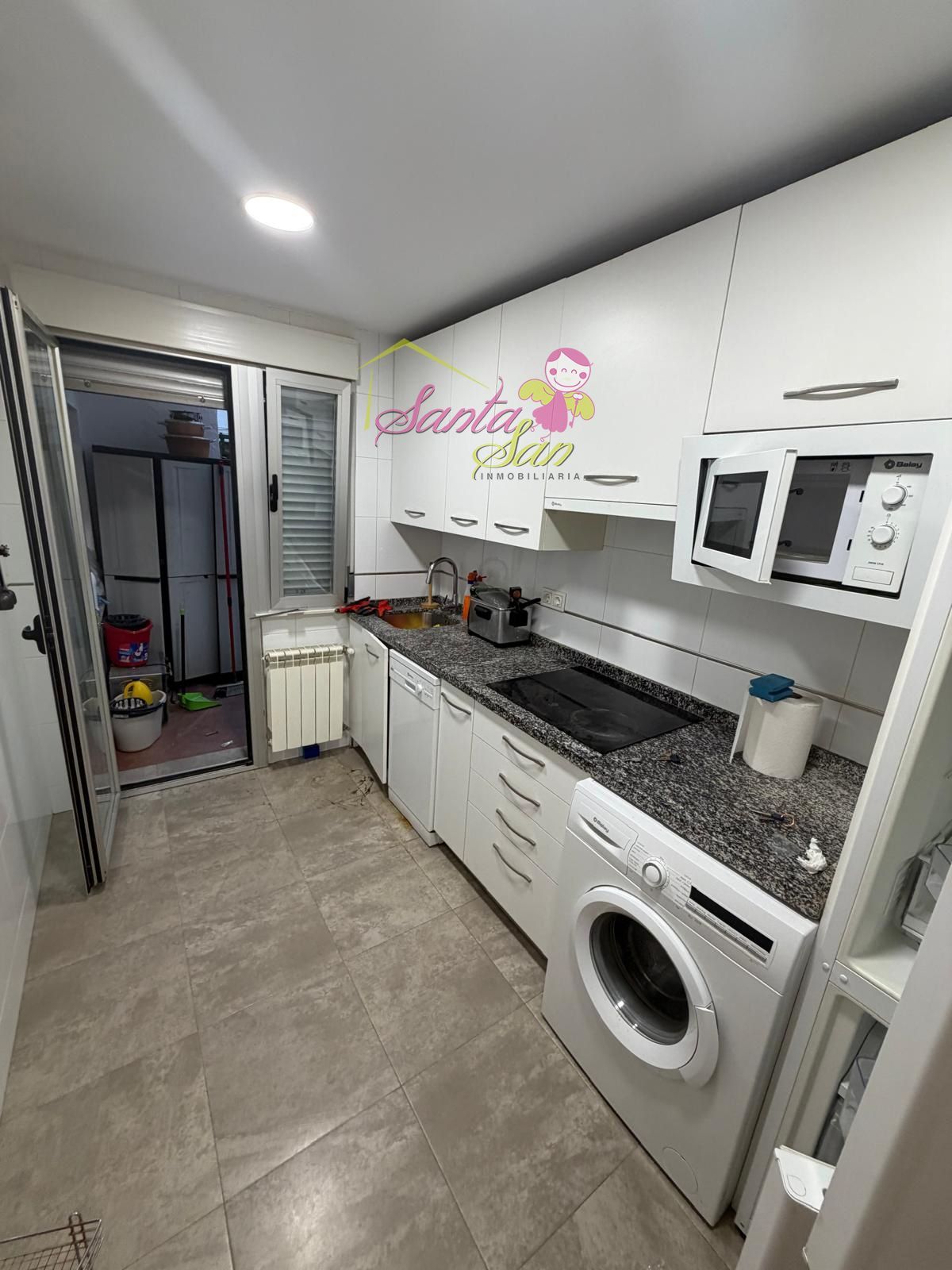 SE ALQUILA PISO DE 4 HABITACIONES. ALQUILER ESTUDIANTES. TODOS LOS GASTOS INCLUIDOS