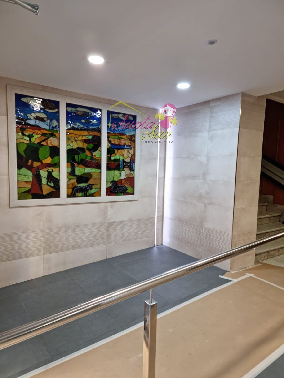 SE ALQUILA PISO DE 4 HABITACIONES COMPLETAMENTE AMUEBLADO EN EL CENTRO