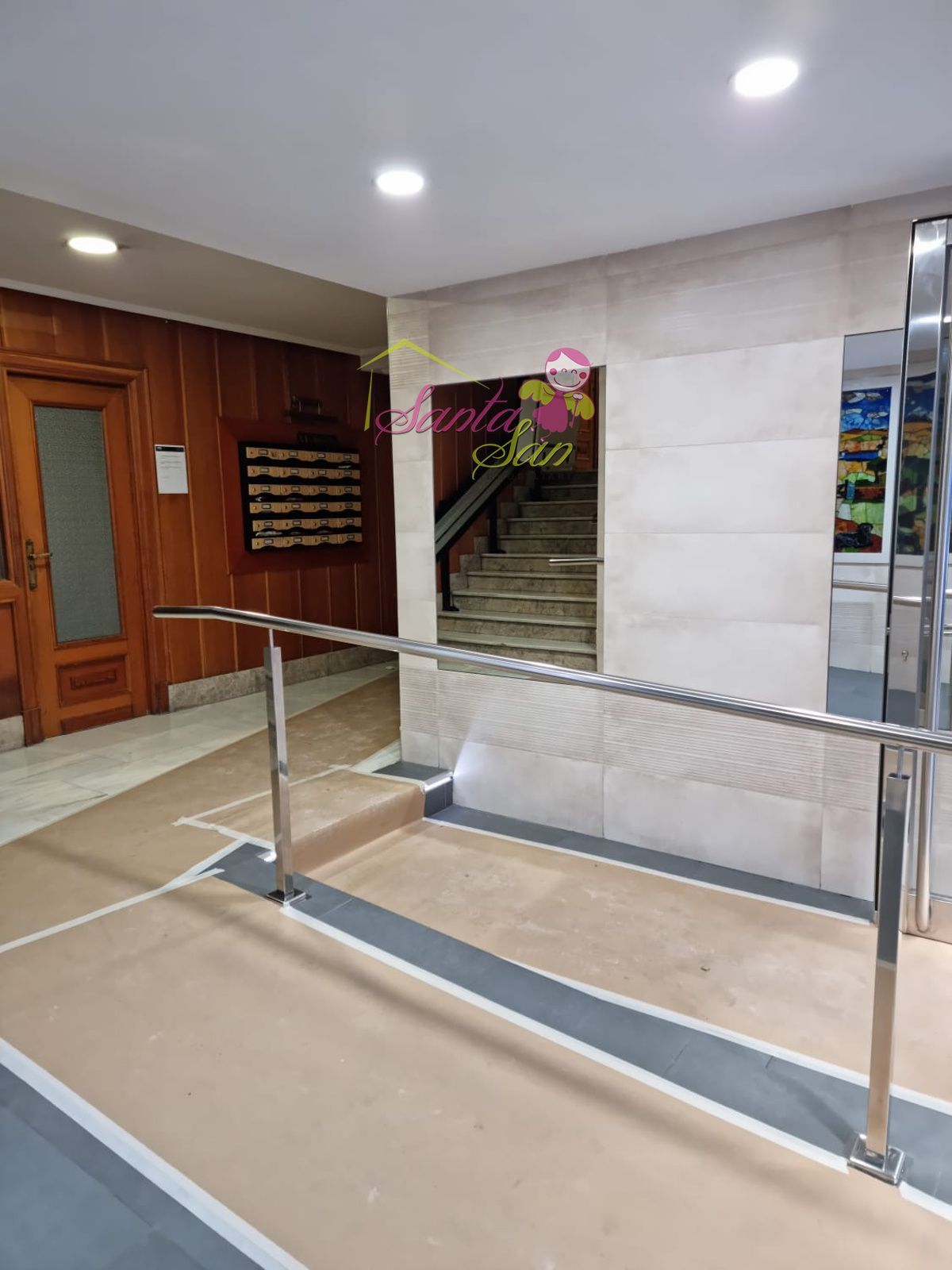 SE ALQUILA PISO DE 4 HABITACIONES COMPLETAMENTE AMUEBLADO EN EL CENTRO