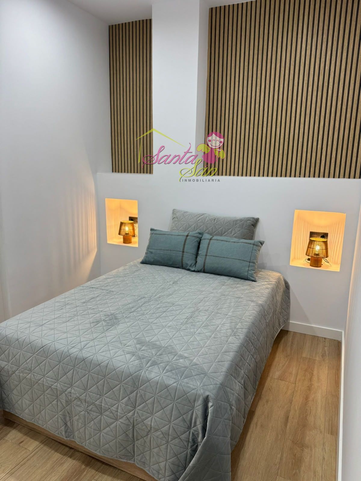 SE VENDE FANTÁSTICO ESTUDIO JUNTO PARQUE PICASSO COMPLETAMENTE NUEVO