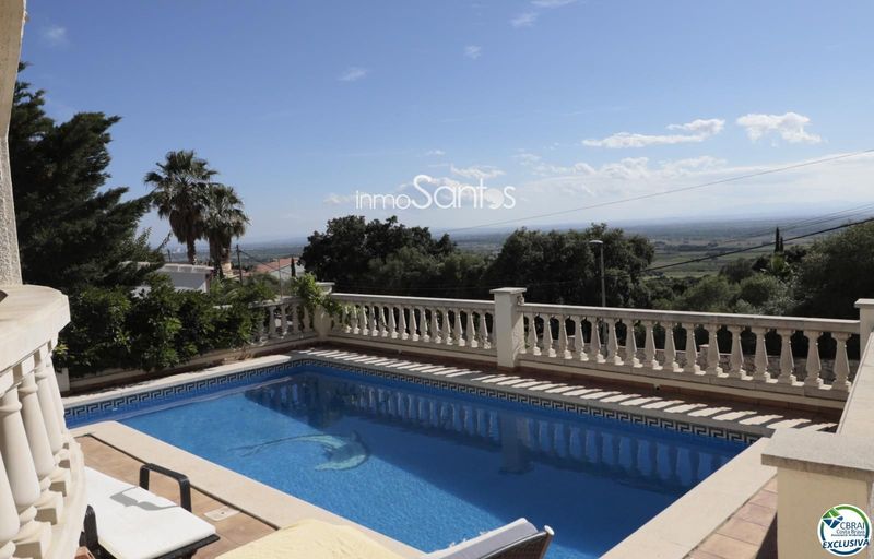 Maison de Ville en vente Palau-Saverdera, Girona. Ref: 1452. Inmosantos