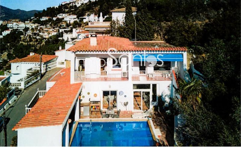 Maison de Ville en vente Roses, Girona. Ref: 1636. Inmosantos