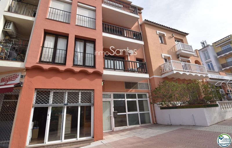 Locaux en vente Empuriabrava, Girona. Ref: 1714. Inmosantos