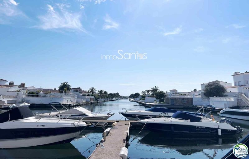 Maison de Ville en vente Empuriabrava, Girona. Ref: 1752. Inmosantos