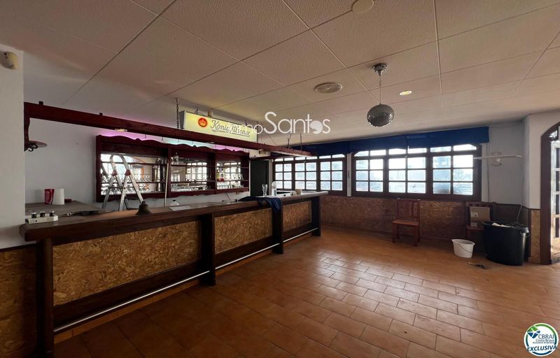 Locaux en vente Roses, Girona. Ref: 1809. Inmosantos